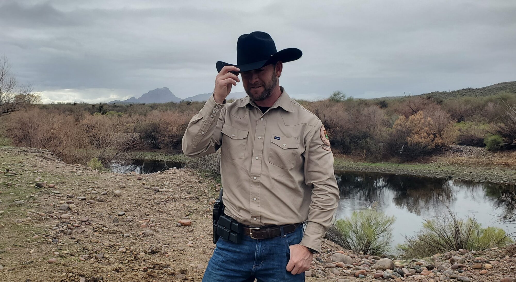 Please say hi and welcome our new Salt River Horse Liaison, Ken!!